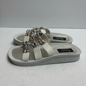 Grandco Women's White Beaded Sandals Strappy Size 7